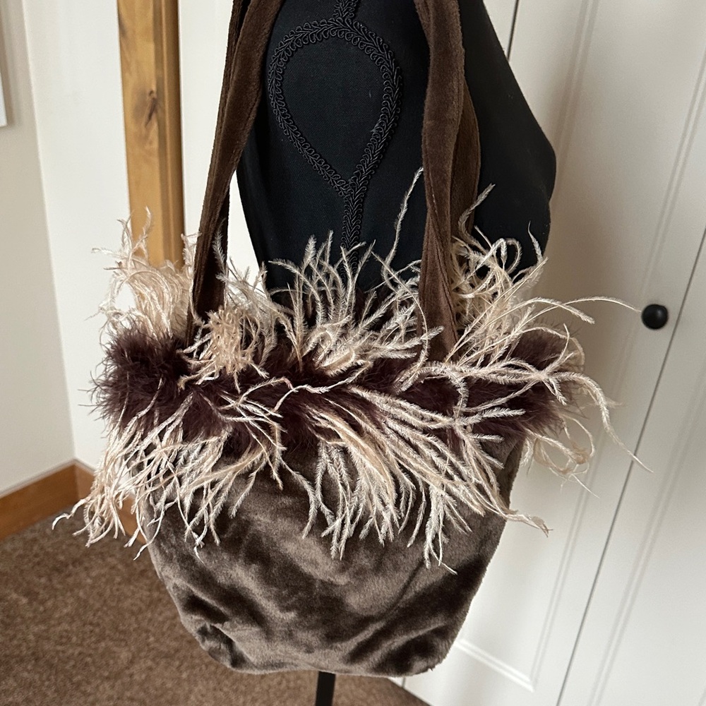 Elegant Brown ostrich Feathered Women's Bag
Formal bag